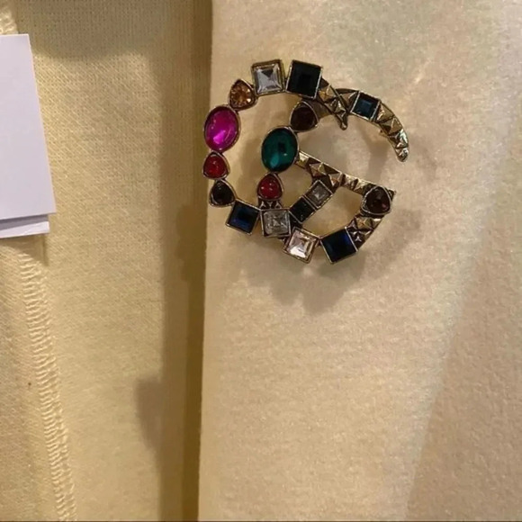 Beautiful women brooch NEW - Picture 2 of 6